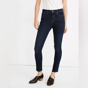 Madewell 9" High-Rise Skinny Jeans in Larkspur Dark Wash Denim
